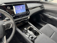 This 2025 Lexus RX 350 Premium package features a sleek and sophisticated body design, expressing a... (image 7)