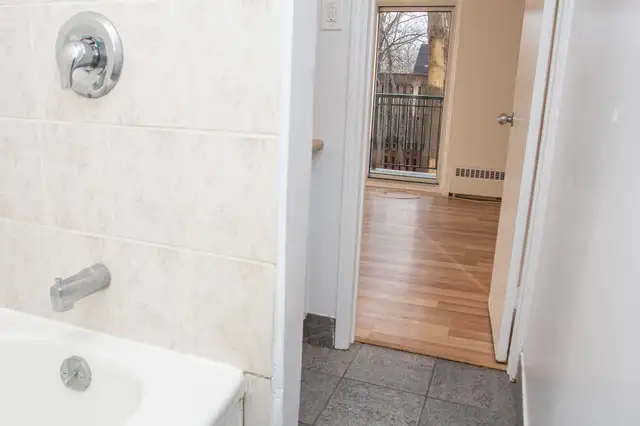 Studio in Cambridge | $500 Credit - Call Now! in Long Term Rentals in Cambridge - Image 11