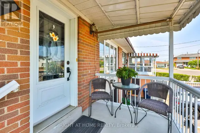 25 Larchwood Road Toronto (Glenfield-Jane Heights), Ontario, photo 4 of 4