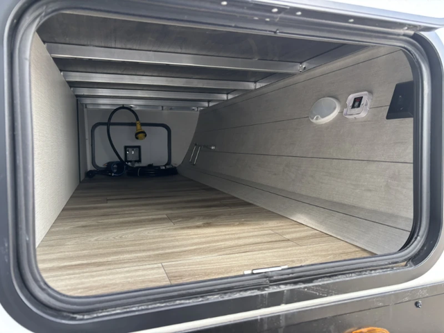 2026 VENTURE SPORTTREK STINGER 222VUD in Travel Trailers & Campers in Kelowna - Image 10