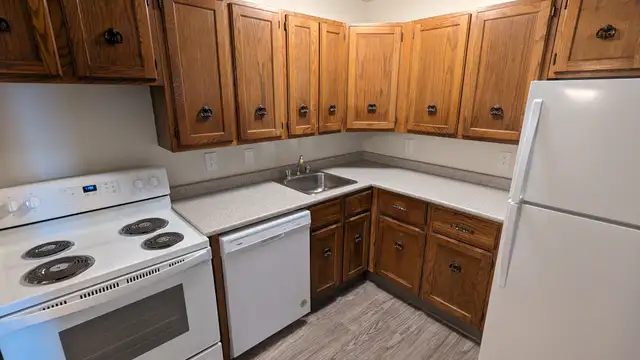 Fairhaven Apartment For Rent | Mainstreet Fairmont Village63235094259201123