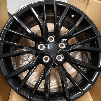 BRAND NEW 20 INCH ALOY RIM PERFECT FIT LEXUS TOYOTA PCD: 5*114.3. CB: 60.1 ET: 30 SIZE: 20*8J Lookin...