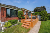 BEACHSIDE CHARM MEETS MORDERN STYLE - 2 BED, 1 BATH City of Toronto Toronto (GTA) Preview