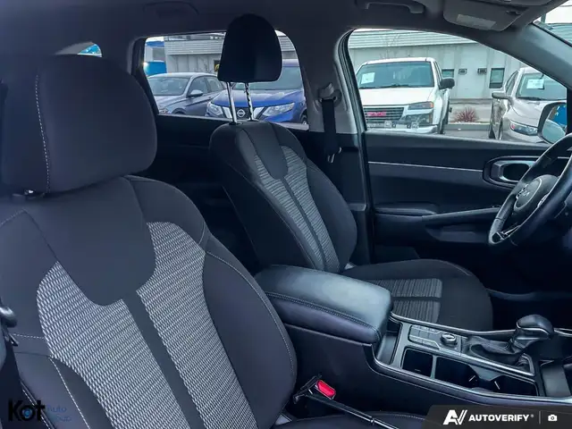 2023 KIA Sorento LX+ AWD for sale in Cars & Trucks in Kelowna - Image 16