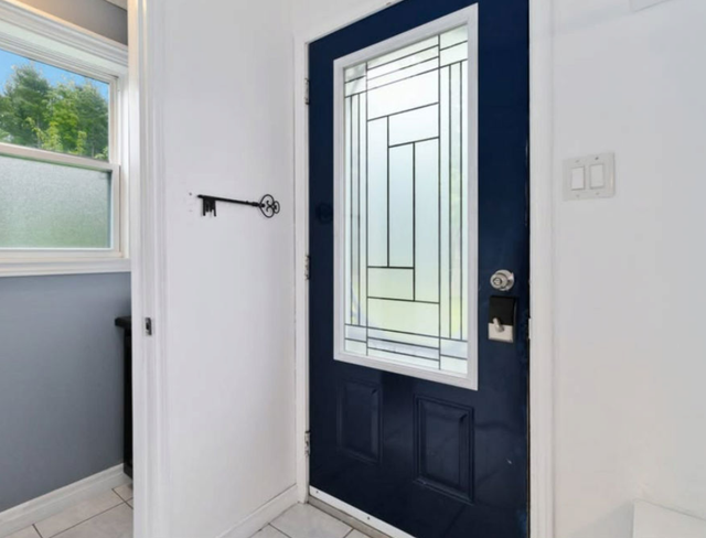 27 Crooked Lake - Stunning Lakefront Home for Rent - Short Term  in Long Term Rentals in Bridgewater - Image 21