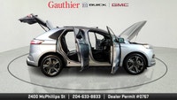 The 2021 Ford Edge ST blends SUV practicality with sporty performance thanks to its powerful twin-tu... (image 7)