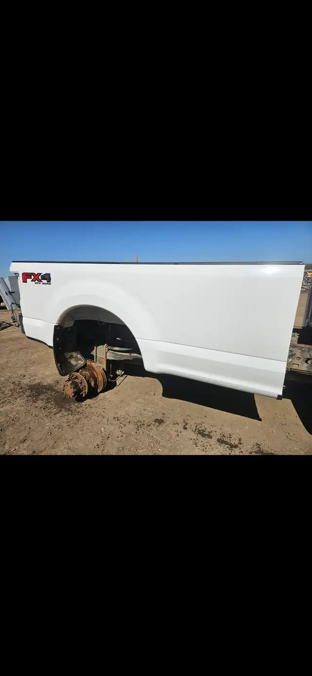 2017 - 2022 Ford 250 F 350 Take off Boxes  White  6'9" in Other Business & Industrial in Edmonton - Image 4