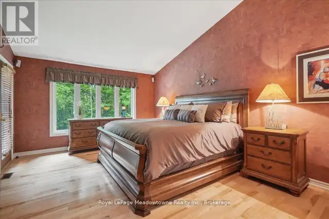5590 STEELES AVENUE W Milton, Ontario in Houses for Sale in Oakville / Halton Region - Image 27