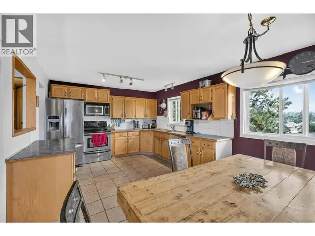 355 & 357 Gwyer Street Penticton, British Columbia in Houses for Sale in Penticton - Image 36