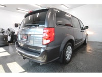 Dodge Grand Caravan SE 2017 avec moteur V6 3.6L Pentastar developpant 283 HP et transmission automat... (image 8)