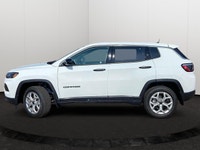 This Jeep Compass has a dependable EC1 2.0L DOHC I-4 DI turbo engine w/ESS engine powering this Auto... (image 1)