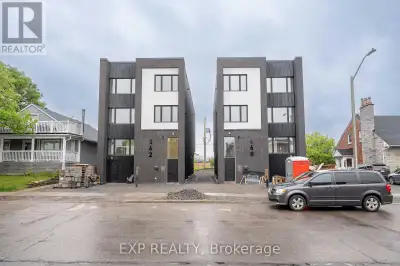 01 - 360 LACASSE AVENUE Ottawa, Ontario