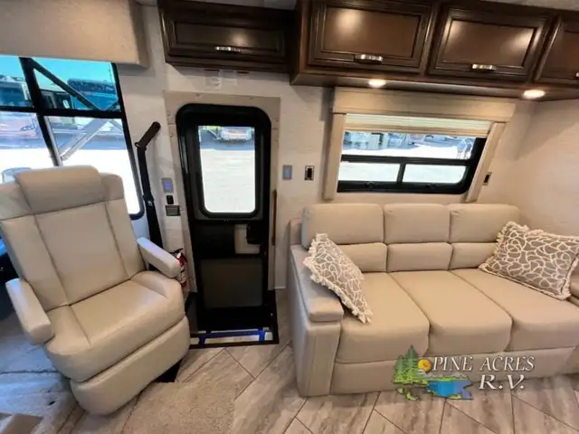 2024 Newmar Bay Star Sport 2912 Gas Full Wall Slide Out+1 more in RVs & Motorhomes in Moncton - Image 19