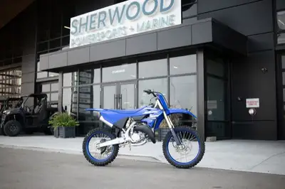 Engine Type: Single-Cylinder Displacement: 7.6 cu. in. (125 cc) Bore and Stroke: Bore: 2.13 in. (54...