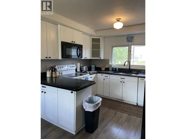 12279 COTTONWOOD AVENUE Fort St. John, British Columbia in Houses for Sale in Fort St. John - Image 12