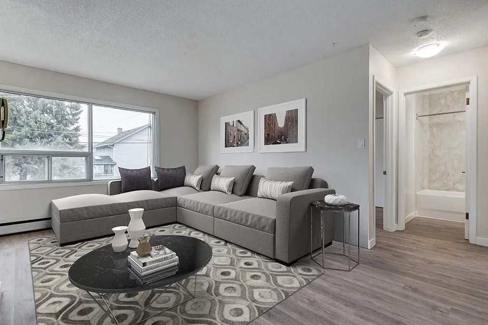 Affordable Apartments for Rent - Crescent Court - Apartment for 4