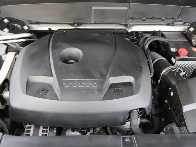 2018 Volvo XC90 in Cars & Trucks in Oakville / Halton Region - Image 47