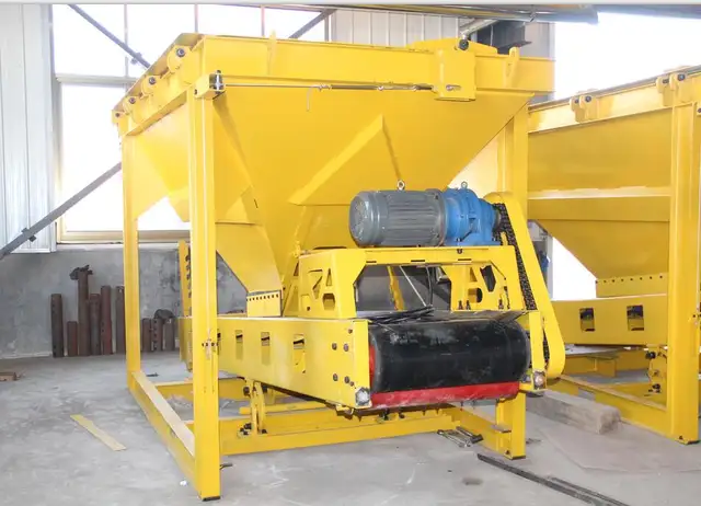 NEW HEAVY DUTY FEED CONVEYOR AGGREGATE HOPPER SYSTEM 250401S in Other Parts & Accessories in Saskatoon - Image 2