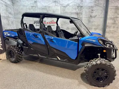 2021 Can-Am Commander Max XT 1000R Can-Am Commander Max XT 1000R | 4 places 2021 --> Modèle 4 places...