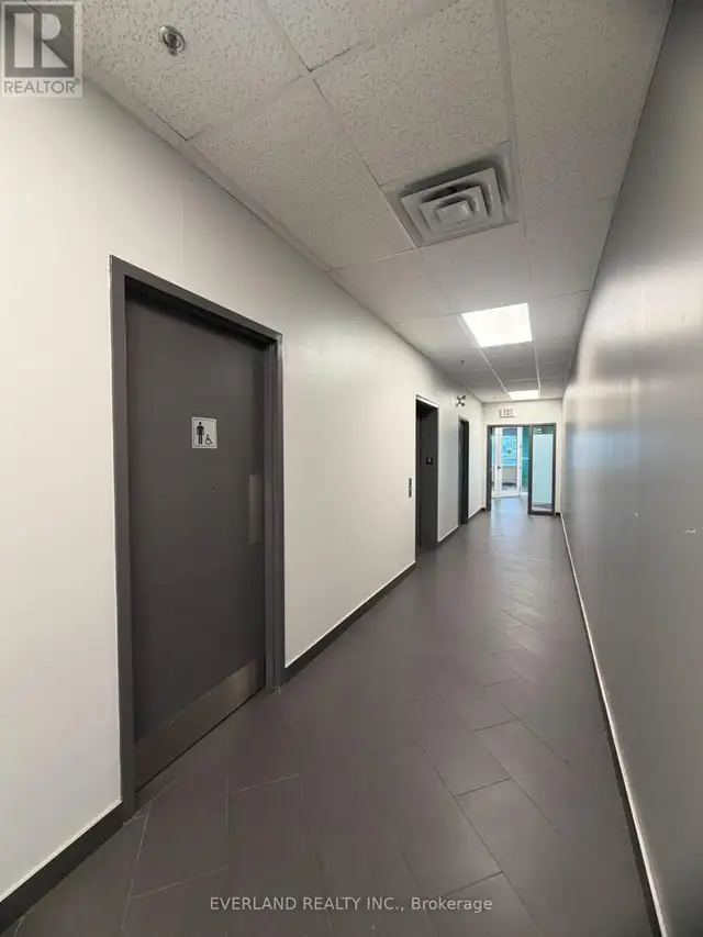 2C - 1450 APPLEBY LINE Burlington (Industrial Burlington), Ontar in Commercial & Office Space for Rent in Oakville / Halton Region - Image 5