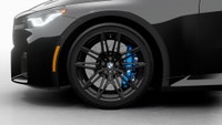 Découvrez cette BMW M2 Coupé neuve, arborant une robe Noir Saphir métallisé et une sellerie en cuir... (image 6)