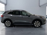 Check out this vehicle's pictures, features, options and specs, and let us know if you have any ques... (image 5)