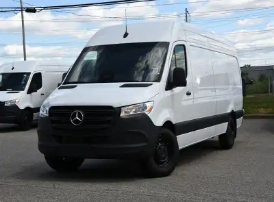 Engine: 2L TURBO 4cyl. L/100Km City: 0.0 L/100Km Hwy: 0.0
