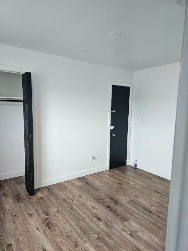 Apartment toute renové 3 1/2 in Long Term Rentals in Longueuil / South Shore - Image 3
