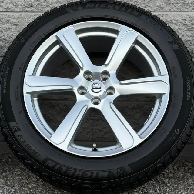 (97%) 4x Volvo XC90 19" OEM Winter Wheels Package in Tires & Rims in City of Toronto - Image 4