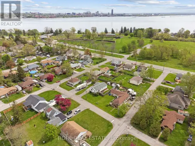 11 QUEENSTON BOULEVARD Fort Erie (Lakeshore), Ontario in Houses for Sale in St. Catharines - Image 27