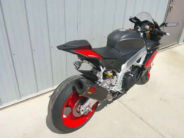 2018 Aprilia RSV4RR Biweekly $115 OAC in Sport Bikes in Edmonton - Image 4