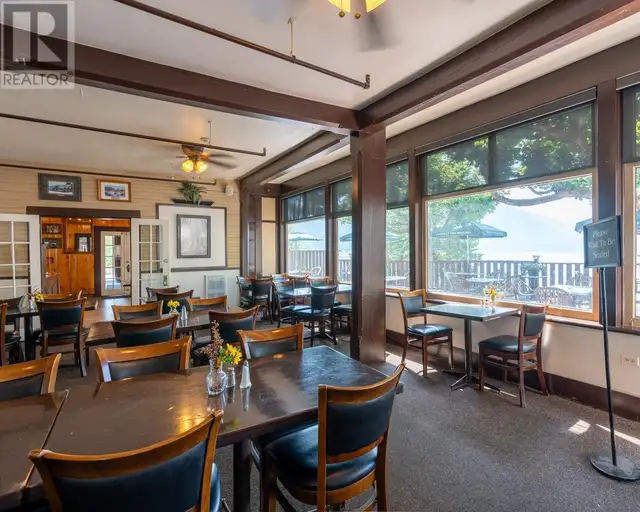 92 4TH Avenue Nakusp, British Columbia in Commercial & Office Space for Sale in Nelson - Image 33