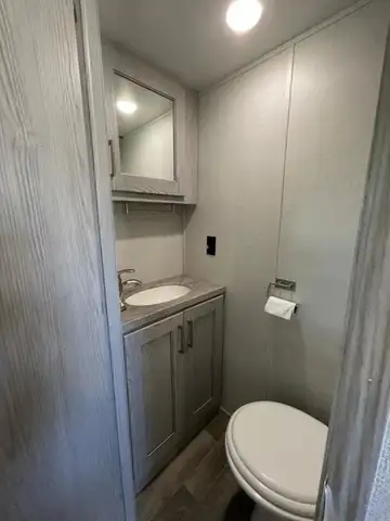 2020 Keystone 334BH in Travel Trailers & Campers in Edmonton - Image 12