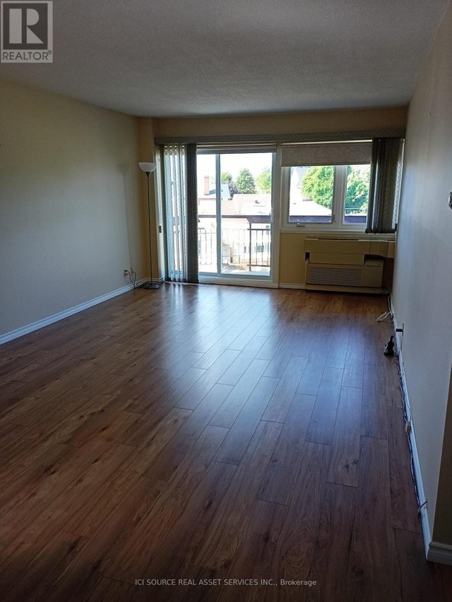 401 308 SECOND ST E Cornwall, Ontario Condos for Sale Cornwall