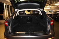 This Maserati LEVANTE has a powerful Twin Turbo Premium Unleaded V-6 3.0 L/182 engine powering this... (image 7)