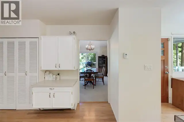 1495 Lands End Rd North Saanich, British Columbia in Houses for Sale in Victoria - Image 36
