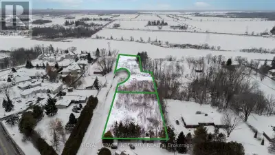 Incredible opportunity for waterfront luxury development. Located just minutes to the Ottawa Airport...
