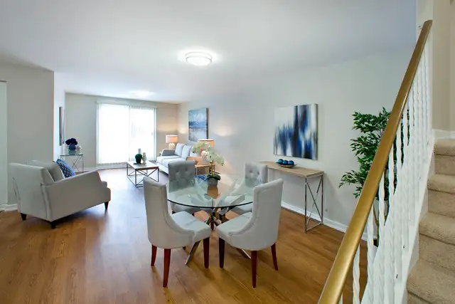 Three Bedroom Townhouse for Rent in Oshawa. GREAT LOCATION in Long Term Rentals in Oshawa / Durham Region - Image 7