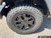 Only 107,507 Miles! KBB.com 10 Coolest New Cars Under $25,000, KBB.com Best Resale Value Awards, KBB... (image 8)