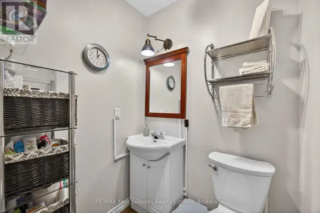 7 BATTEAUX ROAD Clearview (Nottawa), Ontario in Houses for Sale in Ottawa - Image 16