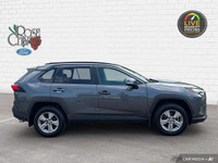- ACCIDENT FREE - HEATED CLOTH SEATS - HEATED STEERING WHEEL - APPLE CAR PLAY & ANDROID AUTO - LANE... (image 5)