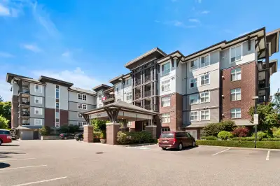 Central SARDIS location- highly sought after, 55+ condo in Cotton Ridge! This charming 1045sqft, 2 b...