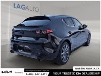 2019 Mazda Mazda3 GT Premium Ready for anything, from the streets of Calgary to the highways of Albe... (image 3)