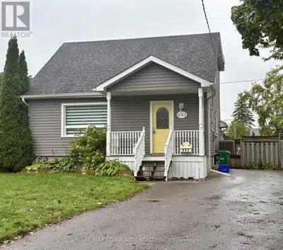 ** Utilities INCLUDED** This bright thoughtfully designed space. Featuring 2 generous bedrooms and a...