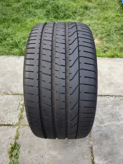 IF U SEE THIS AD,, TIRE STILL FOR SALE 1 x 305/35/19 pirelli p zero tire 85 % tread left good condit...