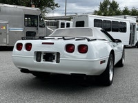 1992 Chevrolet Corvette Convertible 38,726 MILES / 62,323 KM $28,820 + $595 Processing fee = $29,415... (image 9)