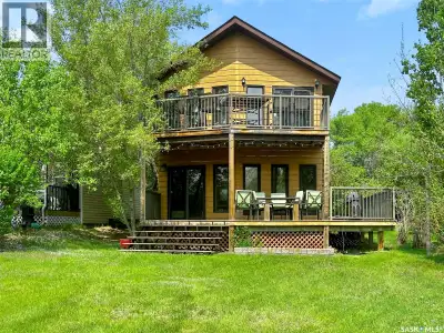 Life is Better at the Lake at 204 Wall Ridge Trail. This spacious and inviting 3-season retreat is l...