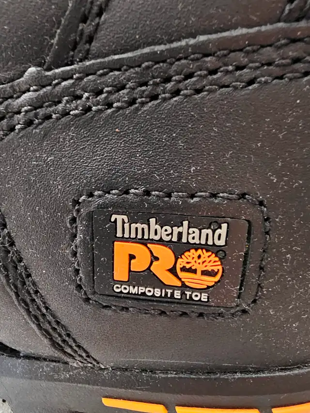 botte de travail timberland pro in Men's Shoes in Québec City - Image 3