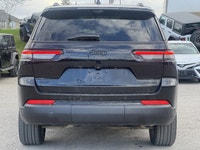Look at this 2024 Jeep Grand Cherokee L Limited. Its Automatic transmission and Regular Unleaded V-6... (image 6)