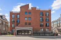 Well Maintained 2 Bed 1 Bath Corner Unit Condo in Sandy Hill